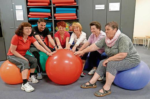 Sportgruppe Hilfe bei Asthma im Sozialen Zentrum Suhl im CCS (Foto: Sabine Gottfried, Wochenspiegel)